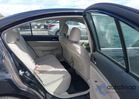 2013 Subaru Legacy 2.5I Premium из США, поврежденный, VIN 4S3BMBC69D3040560